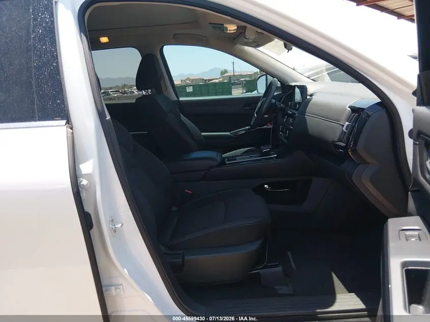 2024 NISSAN PATHFINDER SV 4WD