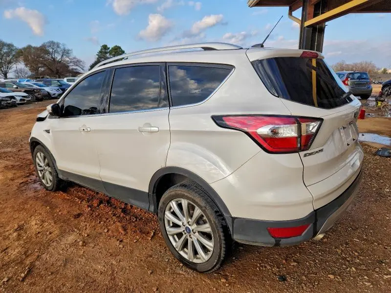 2017 FORD ESCAPE TITANIUM  