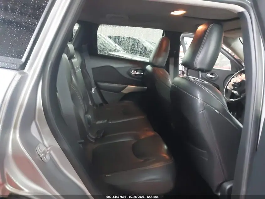 2017 JEEP CHEROKEE ALTITUDE FWD