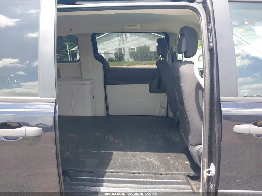 2010 DODGE GRAND CARAVAN C/V