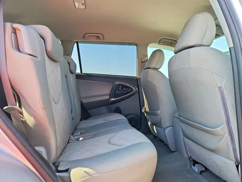 2011 TOYOTA RAV4 BASE  