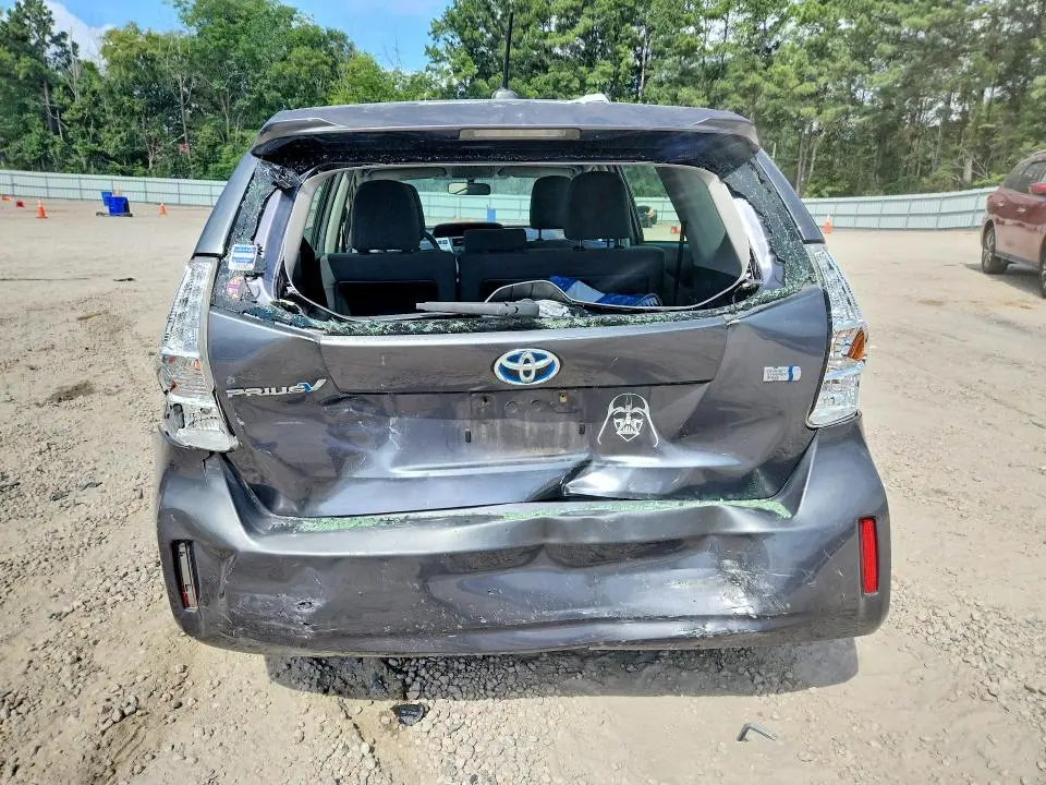 2013 TOYOTA PRIUS V THREE  