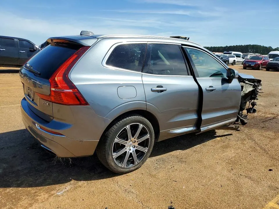 2018 VOLVO XC60 T5 INSCRIPTION  
