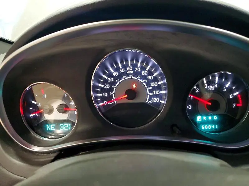 2011 CHRYSLER 200 TOURING  