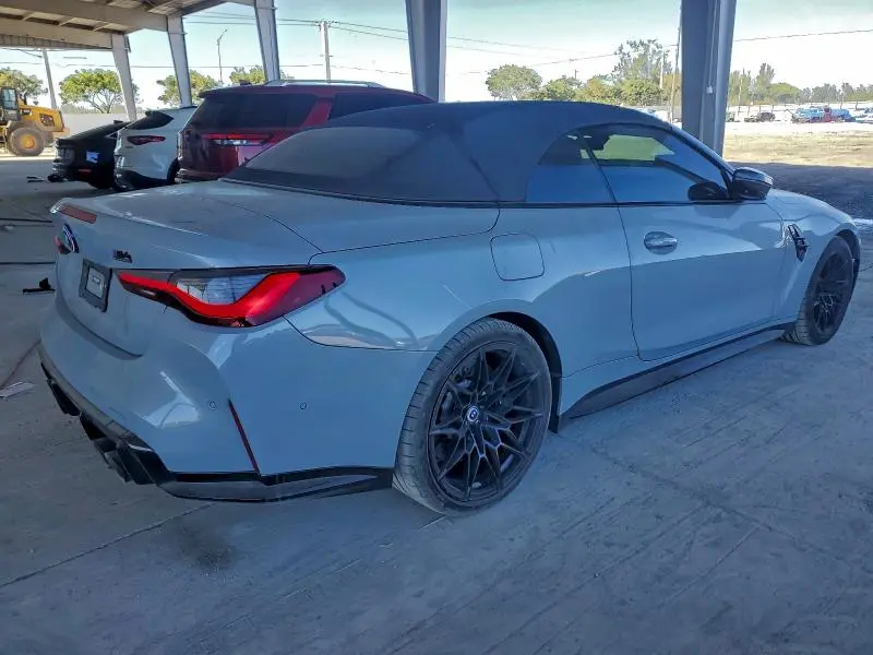 2022 BMW M4 COMPETITION  