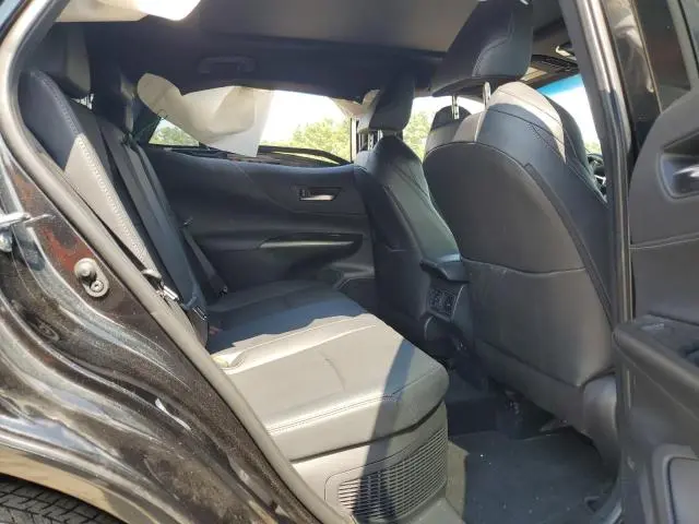2022 TOYOTA VENZA LE  