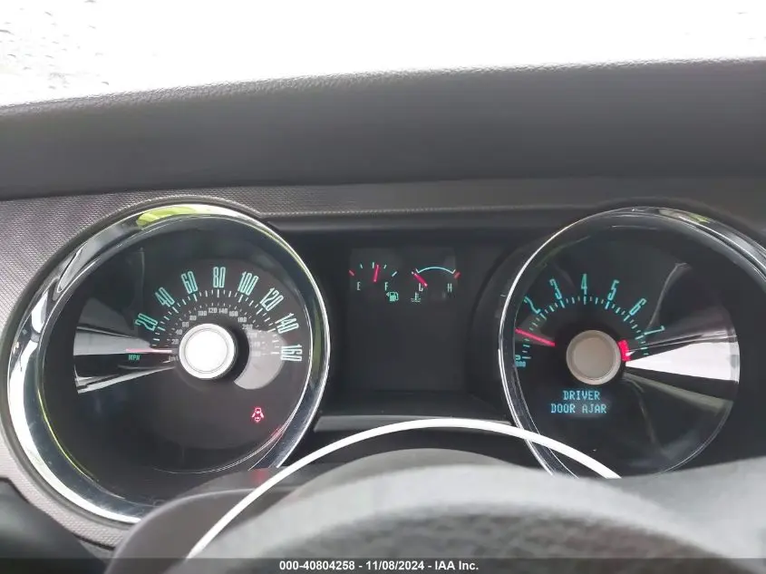 2012 FORD MUSTANG V6