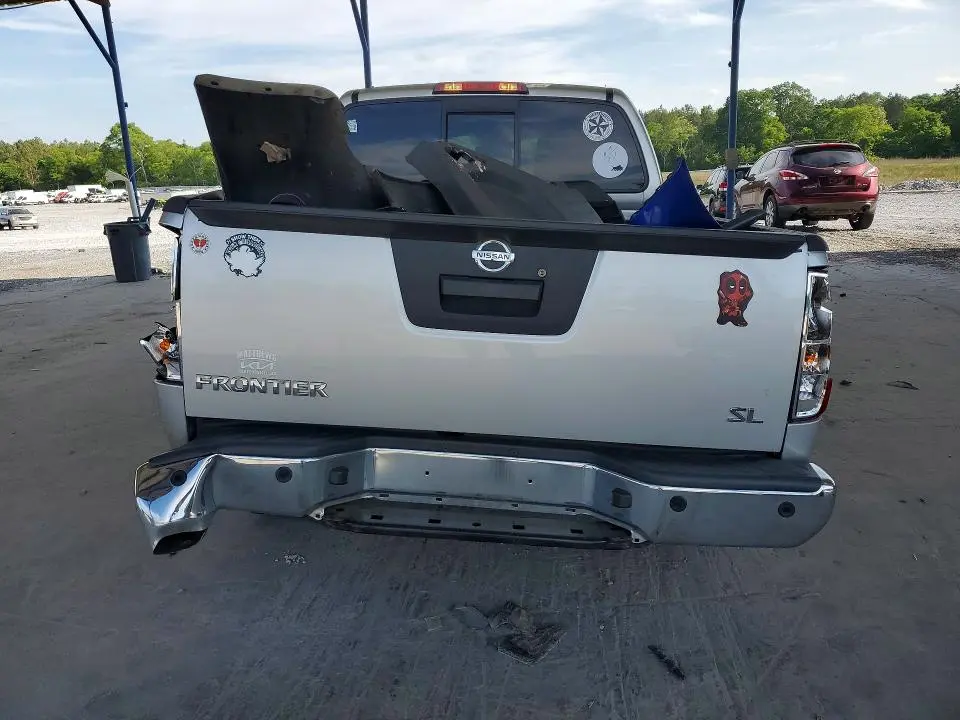2019 NISSAN FRONTIER SL  