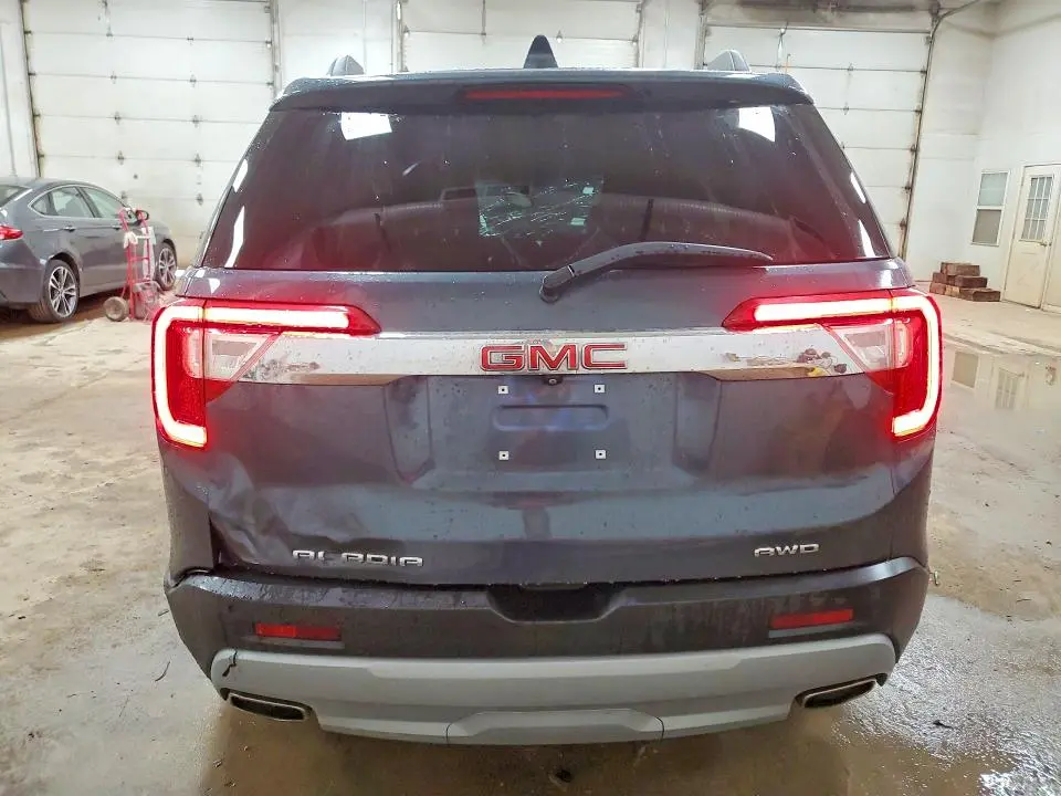 2020 GMC ACADIA SLT  