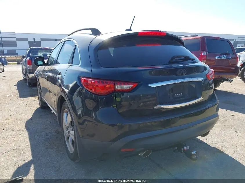 2011 INFINITI FX35  