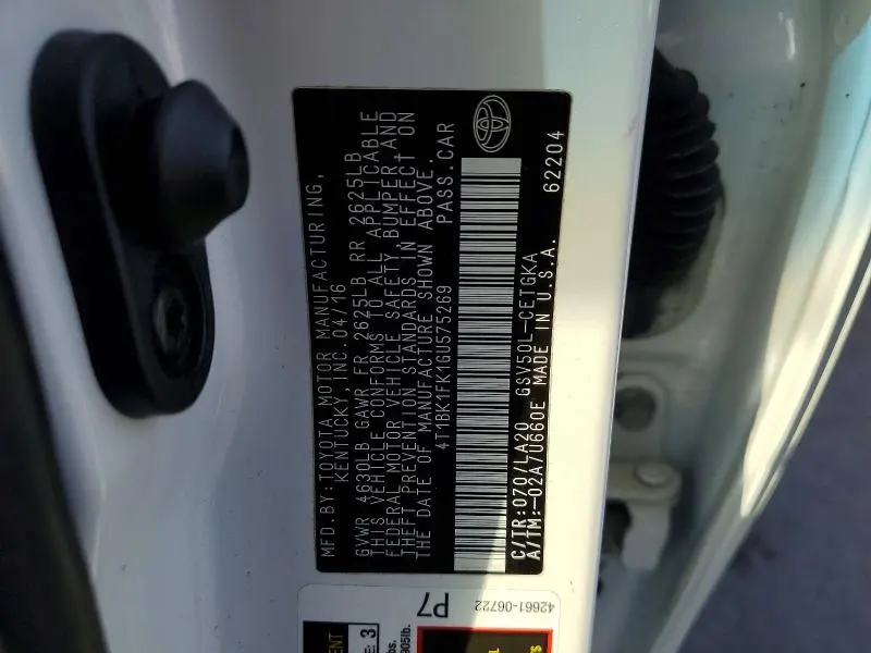 2016 TOYOTA CAMRY XLE V6  