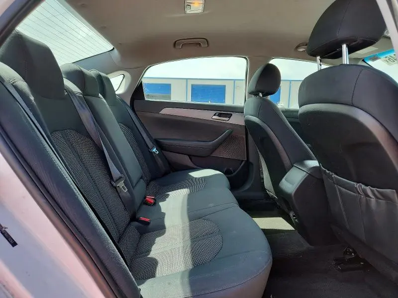 2019 HYUNDAI SONATA SE  