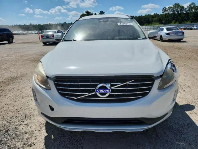 2017 VOLVO XC60 T5  