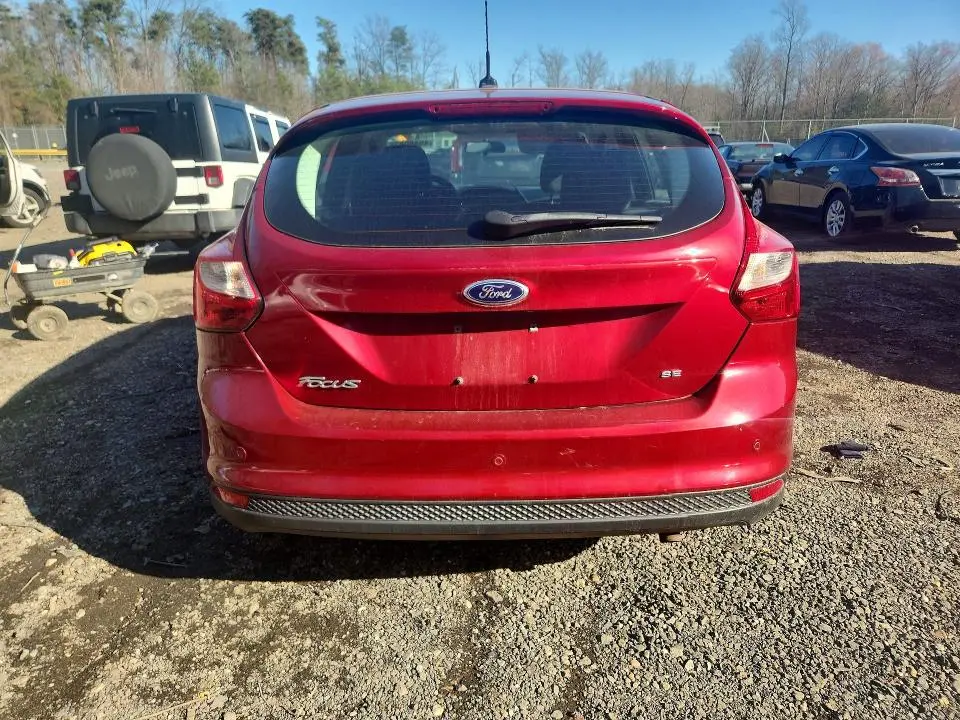 2014 FORD FOCUS SE  