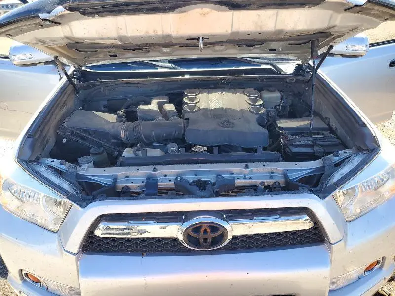 2010 TOYOTA 4RUNNER SR5  