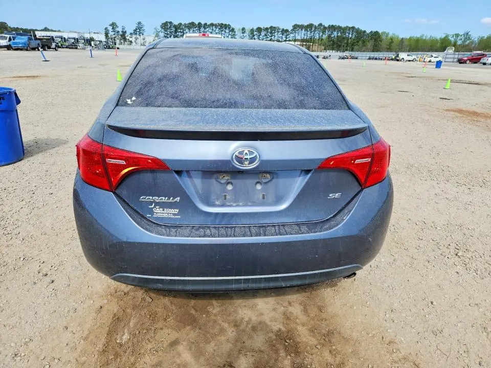 2017 TOYOTA COROLLA SE  