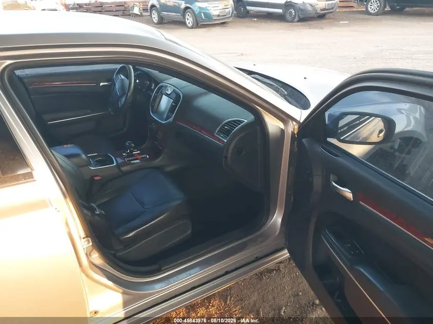 2013 CHRYSLER 300 MOTOWN