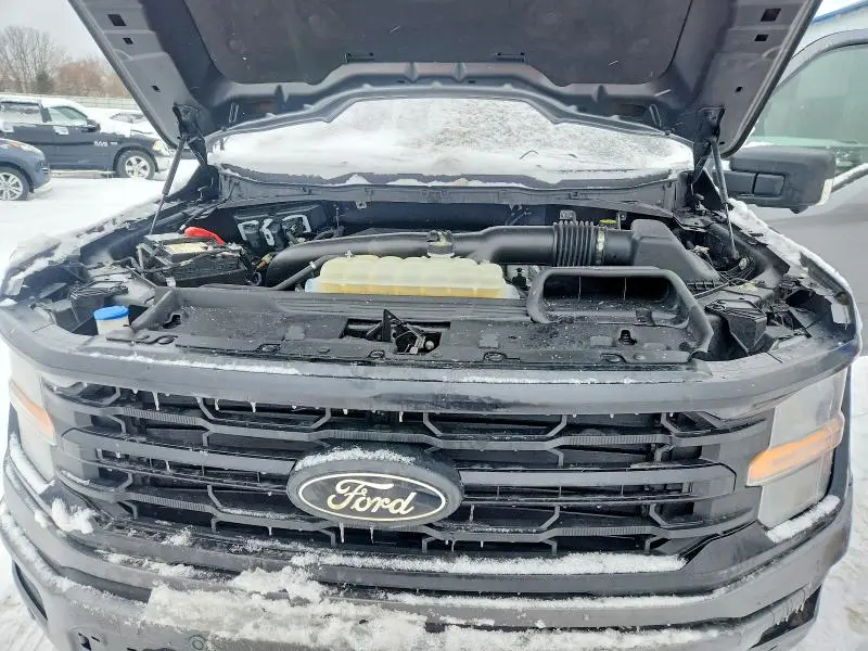 2024 FORD F150 XLT  