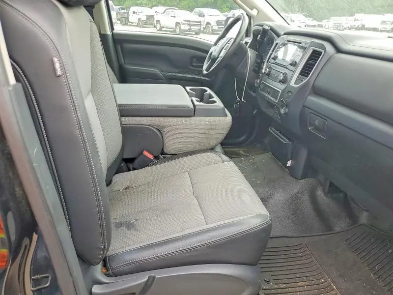 2018 NISSAN TITAN S  