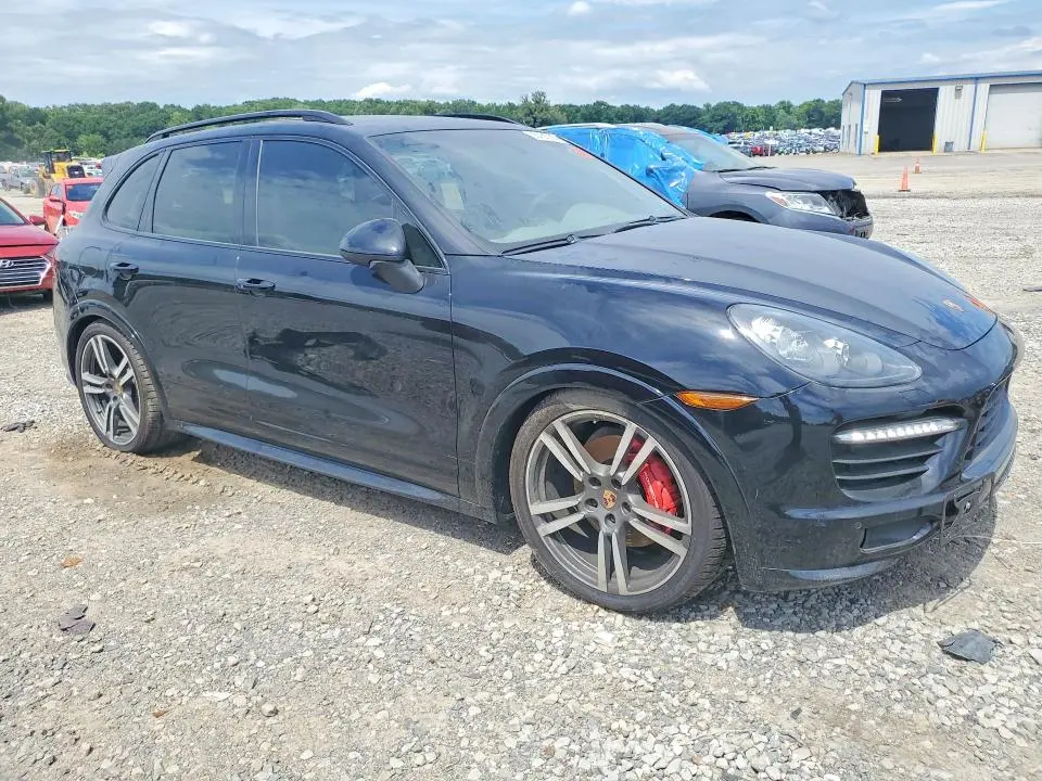 2013 PORSCHE CAYENNE GTS  