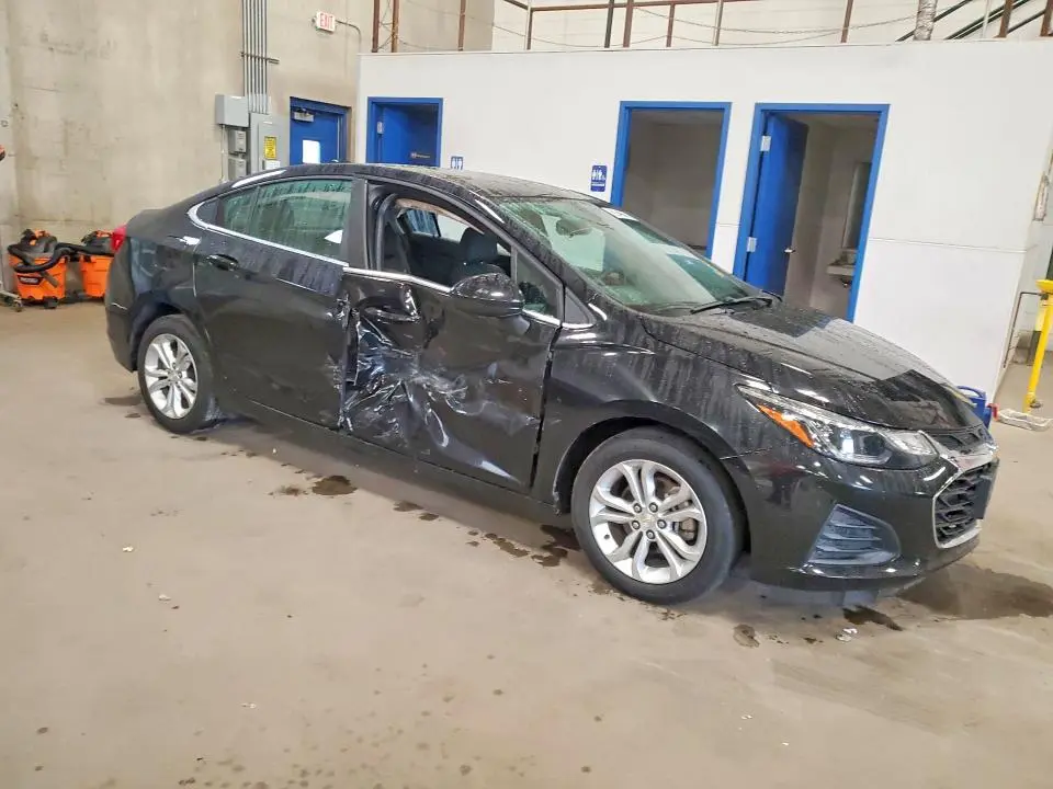 2019 CHEVROLET CRUZE LT  