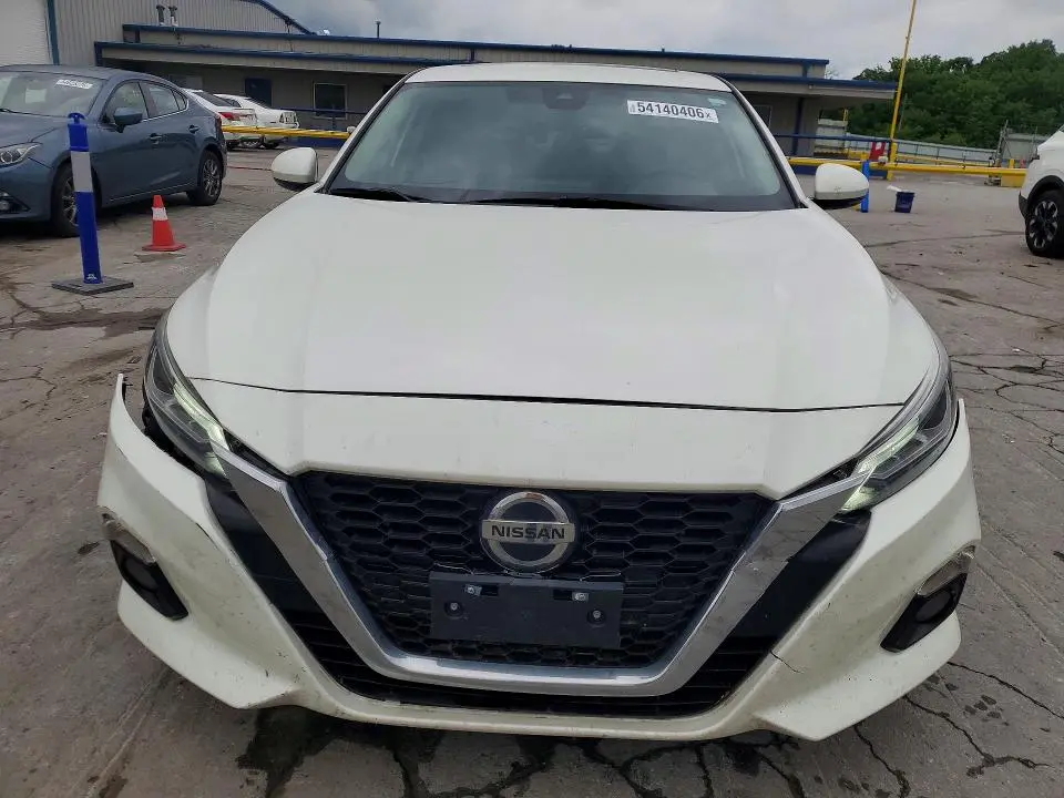 2019 NISSAN ALTIMA SV  