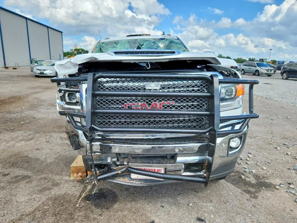2018 GMC SIERRA K2500 SLT  