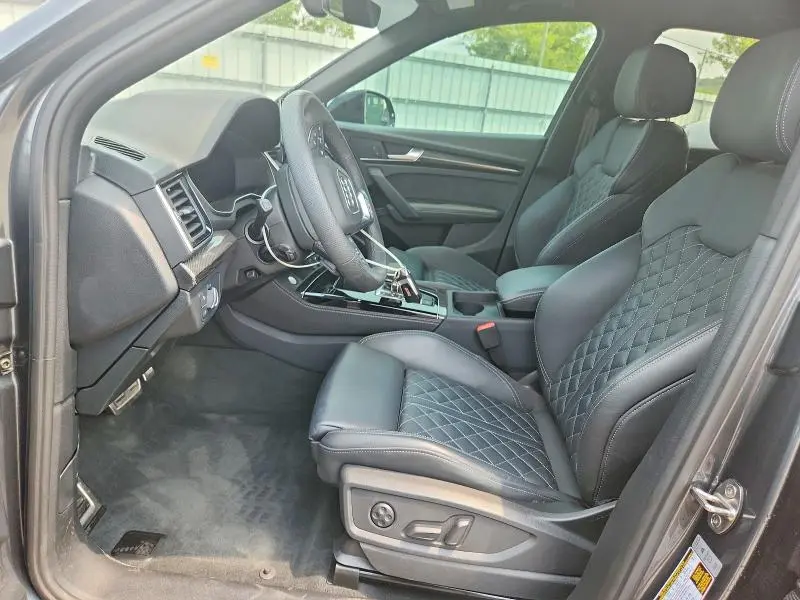2025 AUDI SQ5 PREMIUM PLUS  