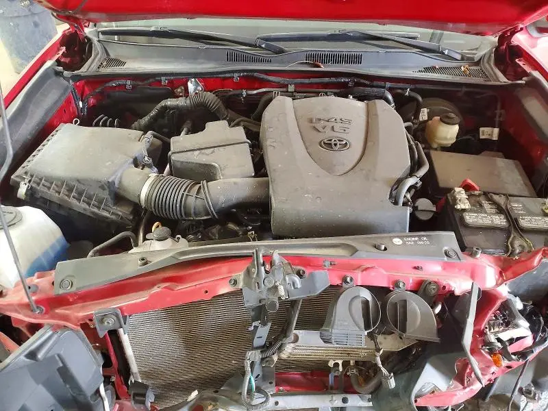 2019 TOYOTA TACOMA SR5 V6  