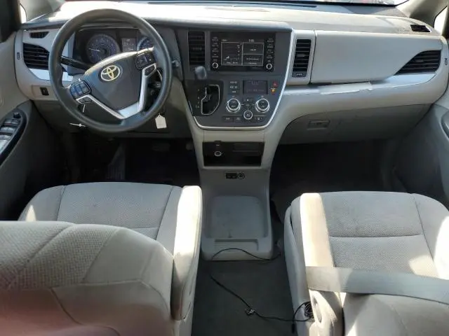 2020 TOYOTA SIENNA L  