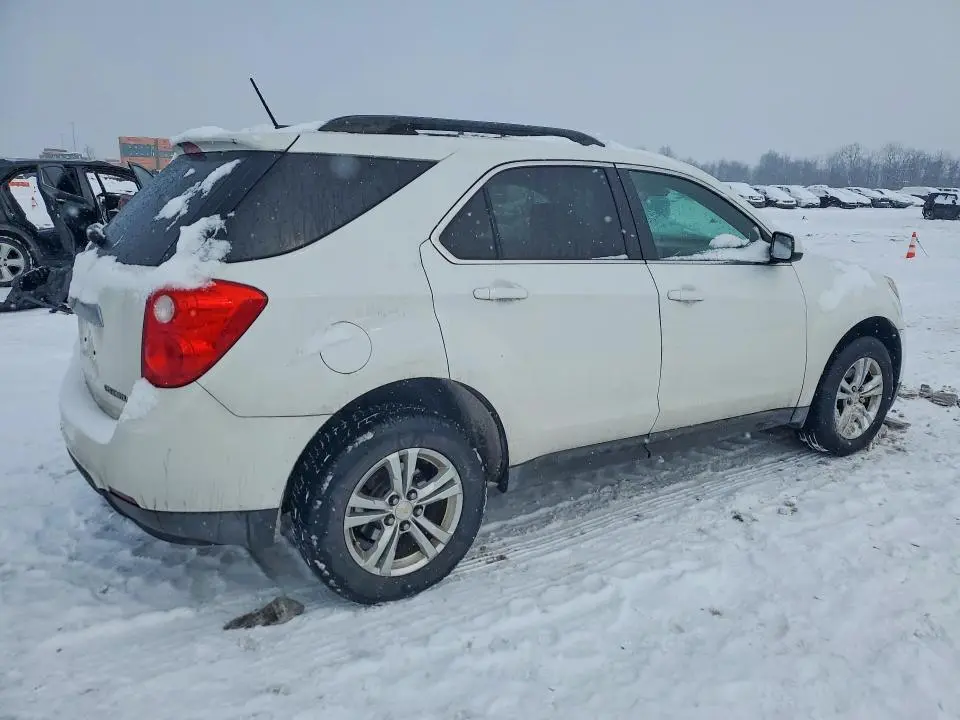 2015 CHEVROLET EQUINOX LT  