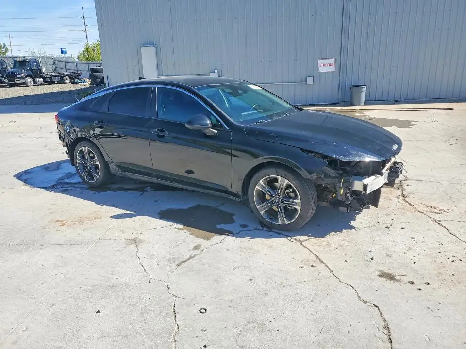 2022 KIA K5 LXS  