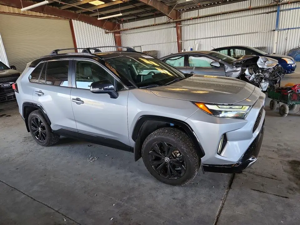 2022 TOYOTA RAV4 XSE  