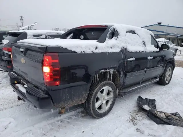2013 CHEVROLET AVALANCHE LT