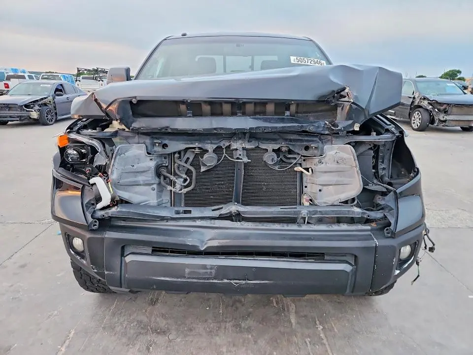 2014 TOYOTA TUNDRA SR5  