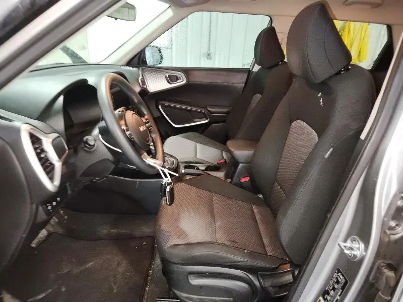 2023 KIA SOUL LX  