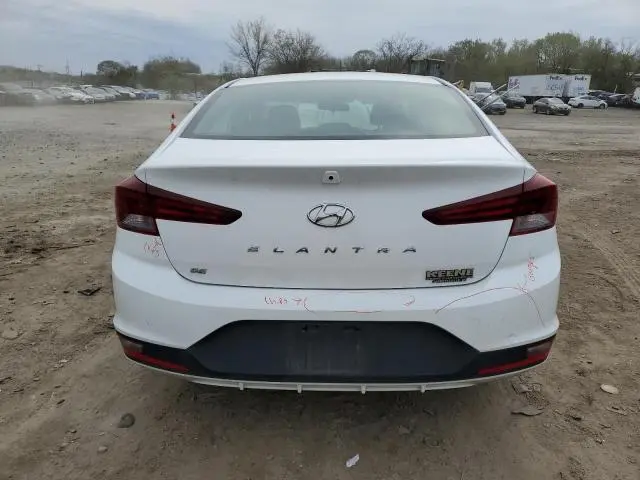 2019 HYUNDAI ELANTRA SE  