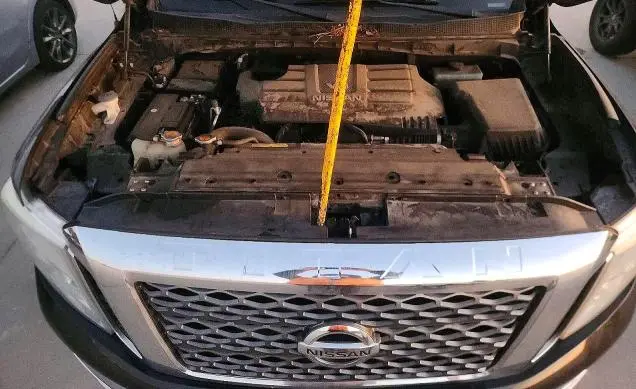 2017 NISSAN TITAN SV  