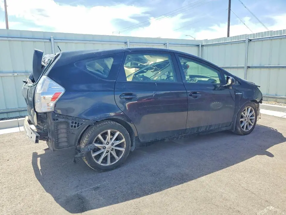 2014 TOYOTA PRIUS V FIVE  