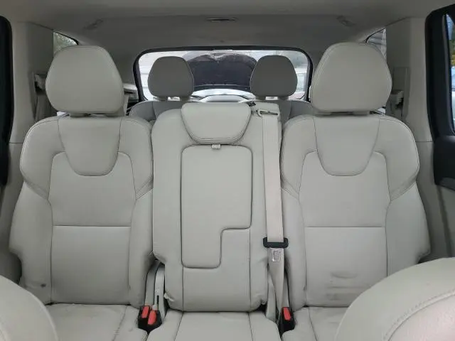 2022 VOLVO XC90 T5 MOMENTUM  