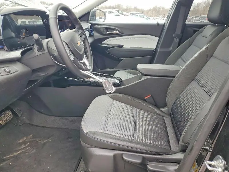 2025 CHEVROLET TRAX 1LT  