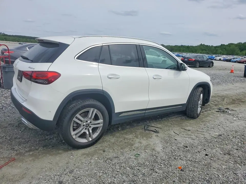 2021 MERCEDES-BENZ GLA 250 4MATIC  