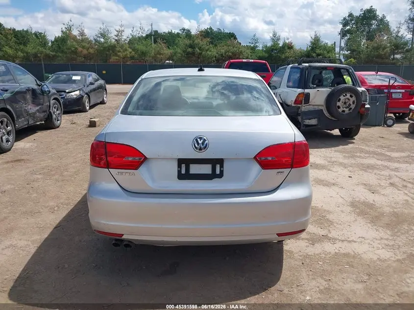 2014 VOLKSWAGEN JETTA 1.8T SE