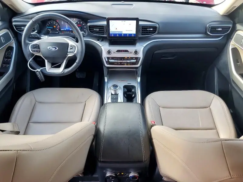 2021 FORD EXPLORER XLT  