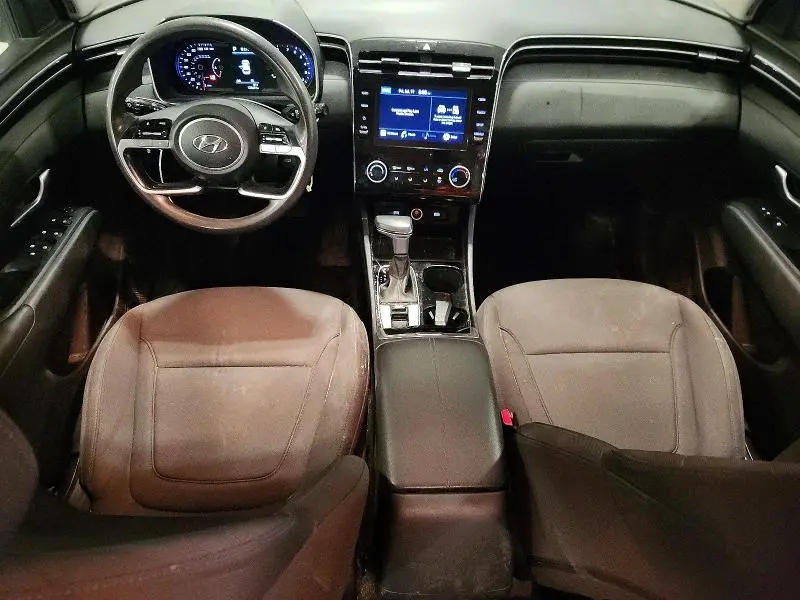 2022 HYUNDAI TUCSON SE  