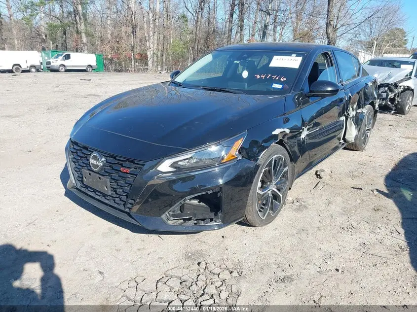 2024 NISSAN ALTIMA SR FWD