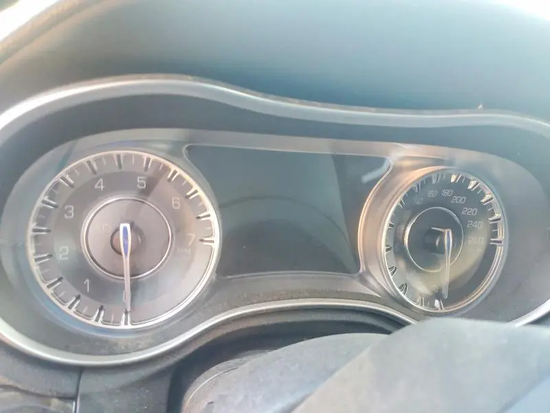 2015 CHRYSLER 300 LIMITED  