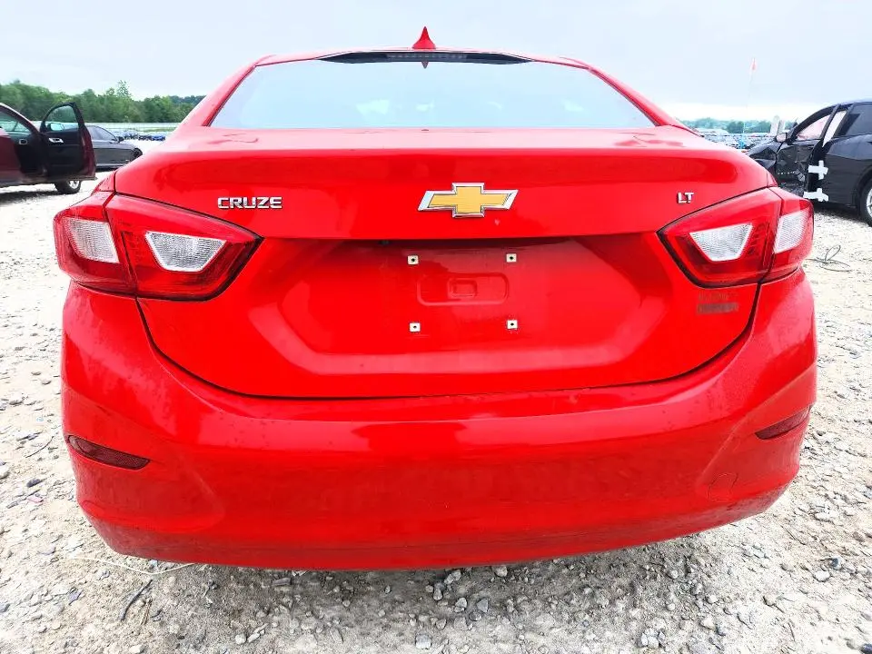 2017 CHEVROLET CRUZE LT  