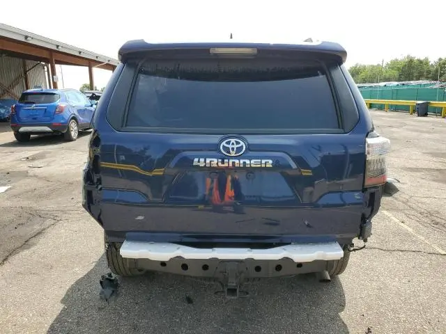 2023 TOYOTA 4RUNNER SE  