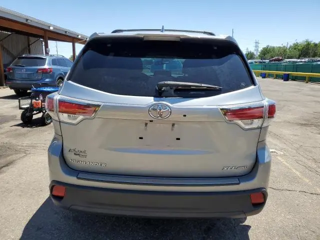 2015 TOYOTA HIGHLANDER XLE  